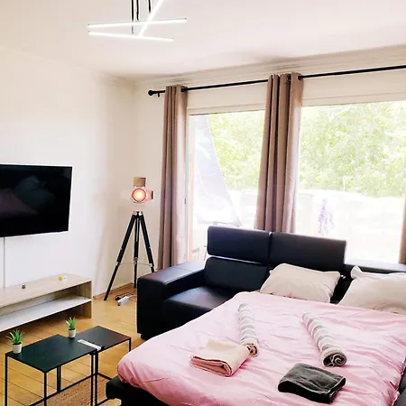 Air-conditioned Residential From 1 To 6 - Bathtubs In - Wifi - Kitchen - Laundry - Self-arrival - Parking Apartment *